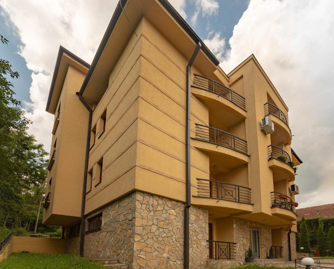 Apartman Modena Lux Vrnjačka Banja Exterior foto